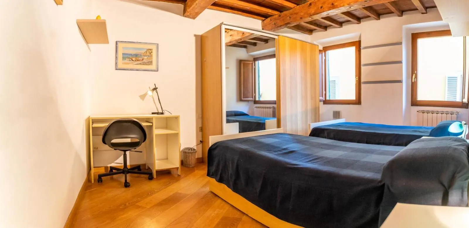 Chiesa Apt - Dolcevita Holiday Apartment Florence